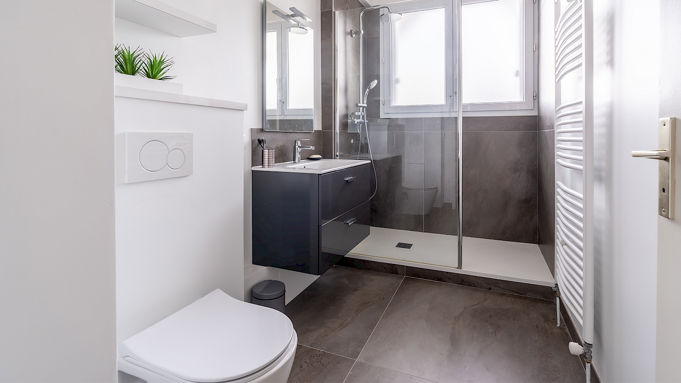 New batroom - Request A Quote