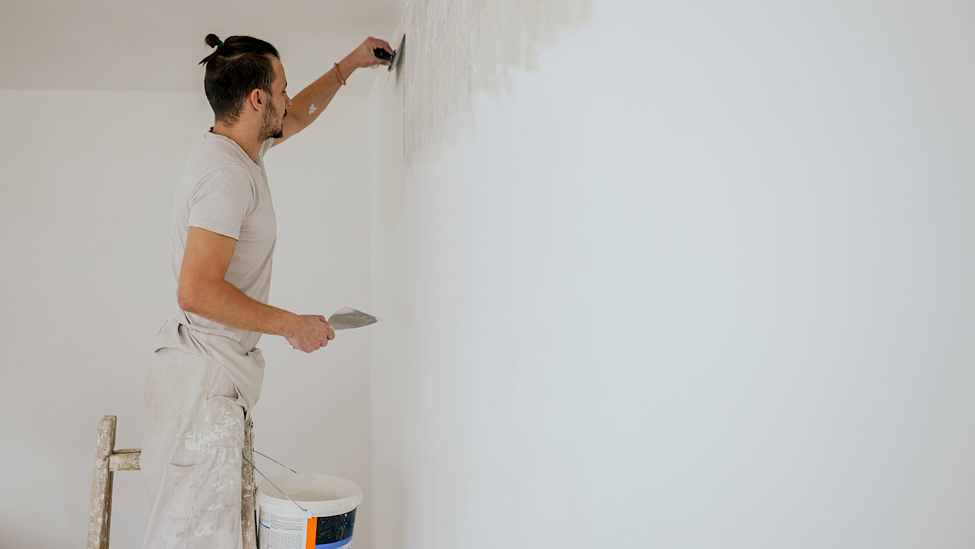 Wall skimming preparation before decorating - request a quote